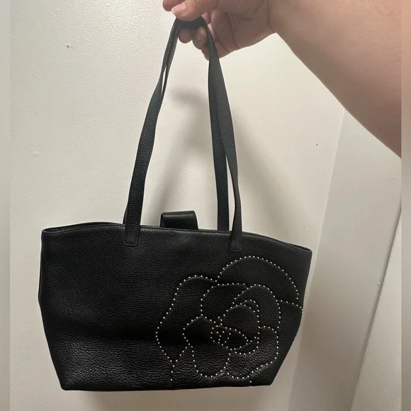 Karl Lagerfield Tote - Picture 1 of 7